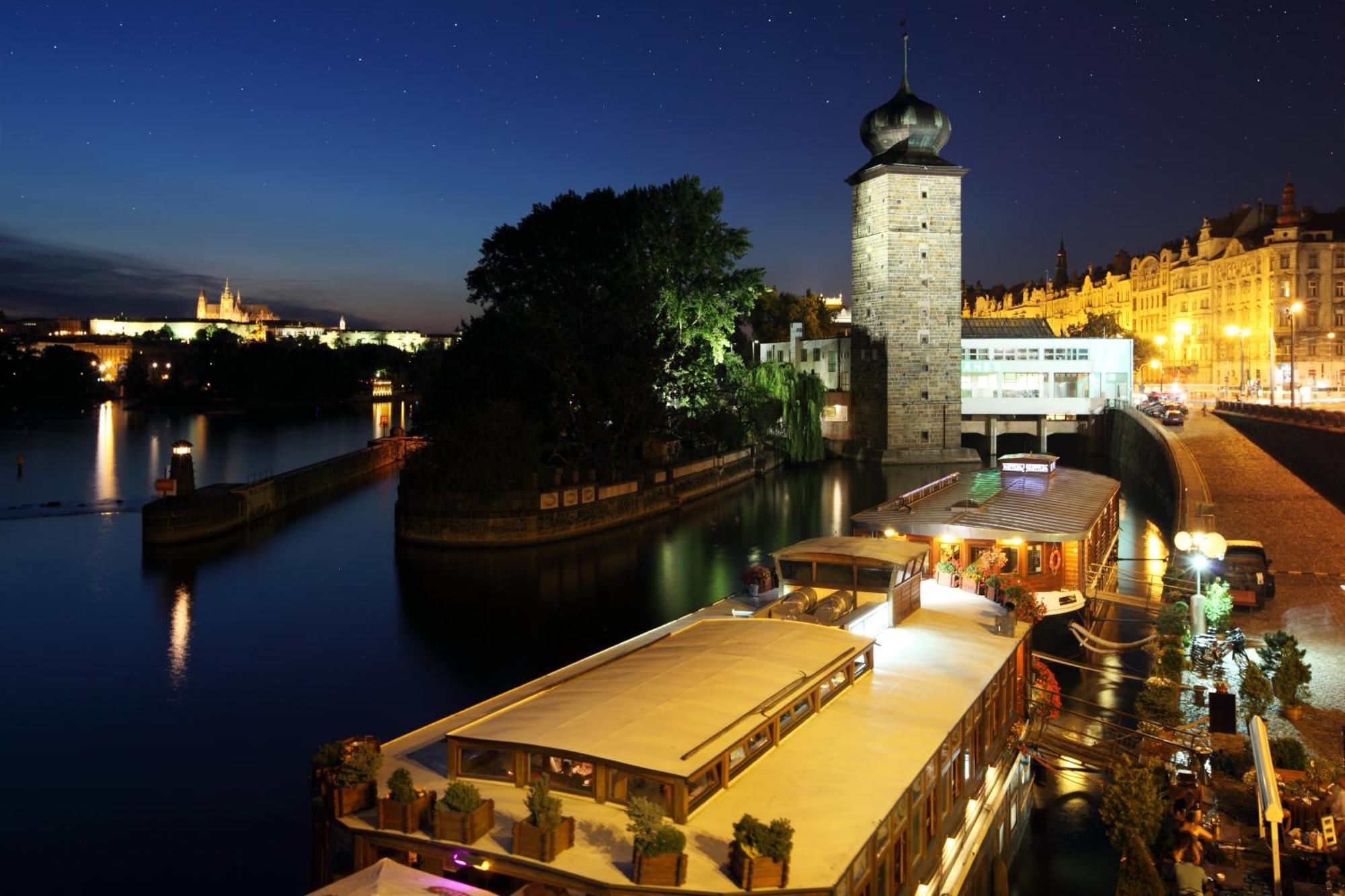 Boat Matylda Praag